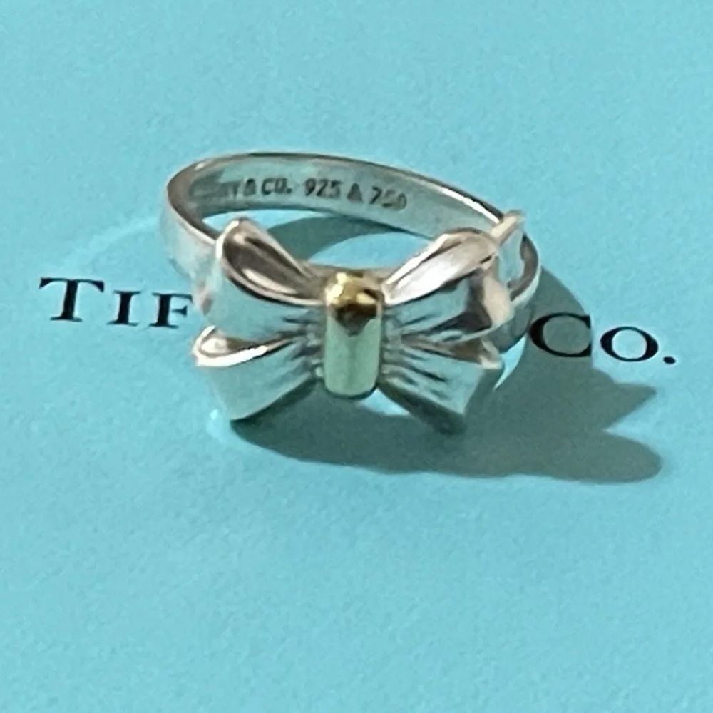 Tiffany & Co. Bow Ribbon Ring Size 7 Silver & 18K Gold, Vintage Tiffany Ring - Picture 5 of 10
